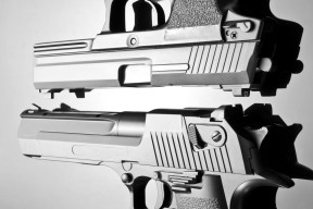 MILANSPORT下载-西甲豪门风云：攻守大对决，天王对决场场精彩，西甲的豪门