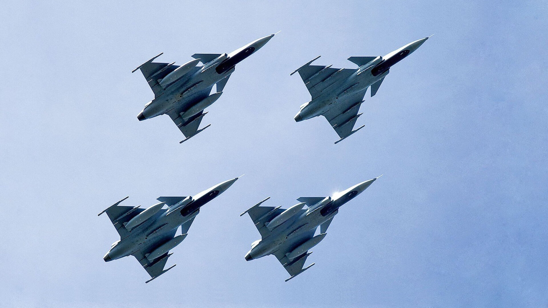 法兰克福左右调度拉扯出进攻空间，法兰克福t2