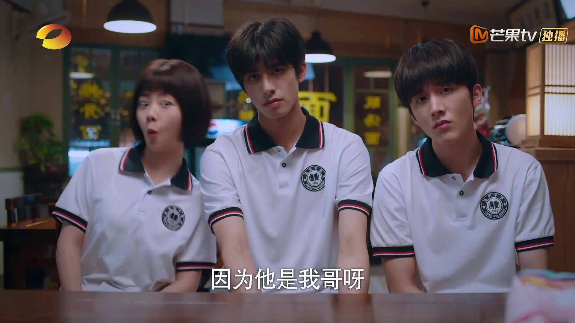 中国足球联赛赛事宣传活动形式多样，足球联赛宣传海报手绘图片