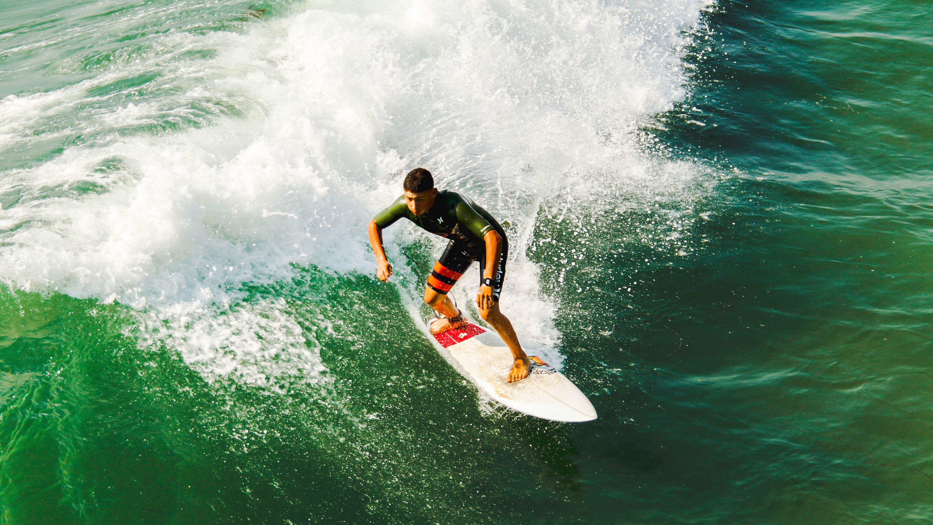 恩多耶-布鲁阿尔用坚持和努力书写辉煌，恩布利欧百度百科